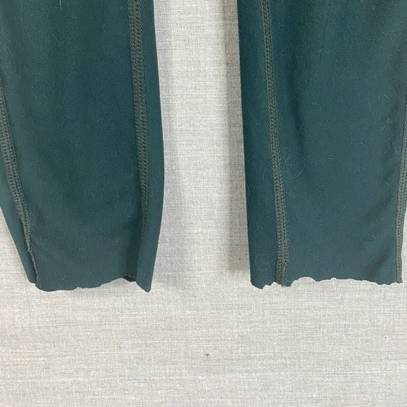 Women’s Mountain Hardwear Green Cropped Leggings Size Extra Small XS - Picture 3 of 9